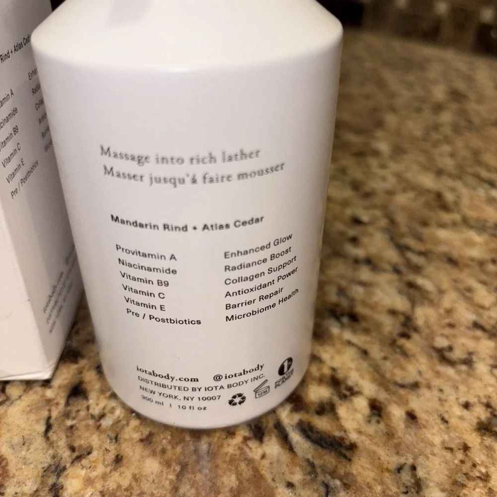 NIB Supervitamin Body Wash by IOTA 10 oz w/ Pump‎ Vegan - Picture 4 of 5